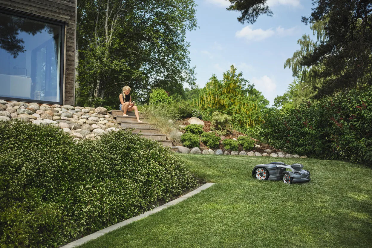 Husqvarna Automower® 435X AWD NERA med trådløs teknologi