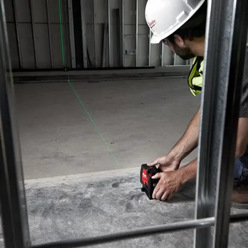 REDLITHIUM™ USB OPPLADBAR GRØNN LASER - KRYSSLINJER OG FOKUSPUNKTER Milwaukee