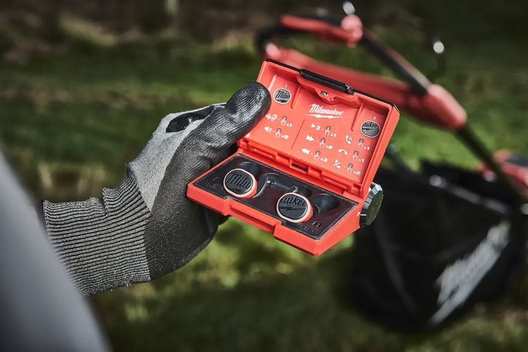 L4 RLEPB-301 - USB OPPLADBARE ØRETELEFONER M/BLUETOOTH® Milwaukee