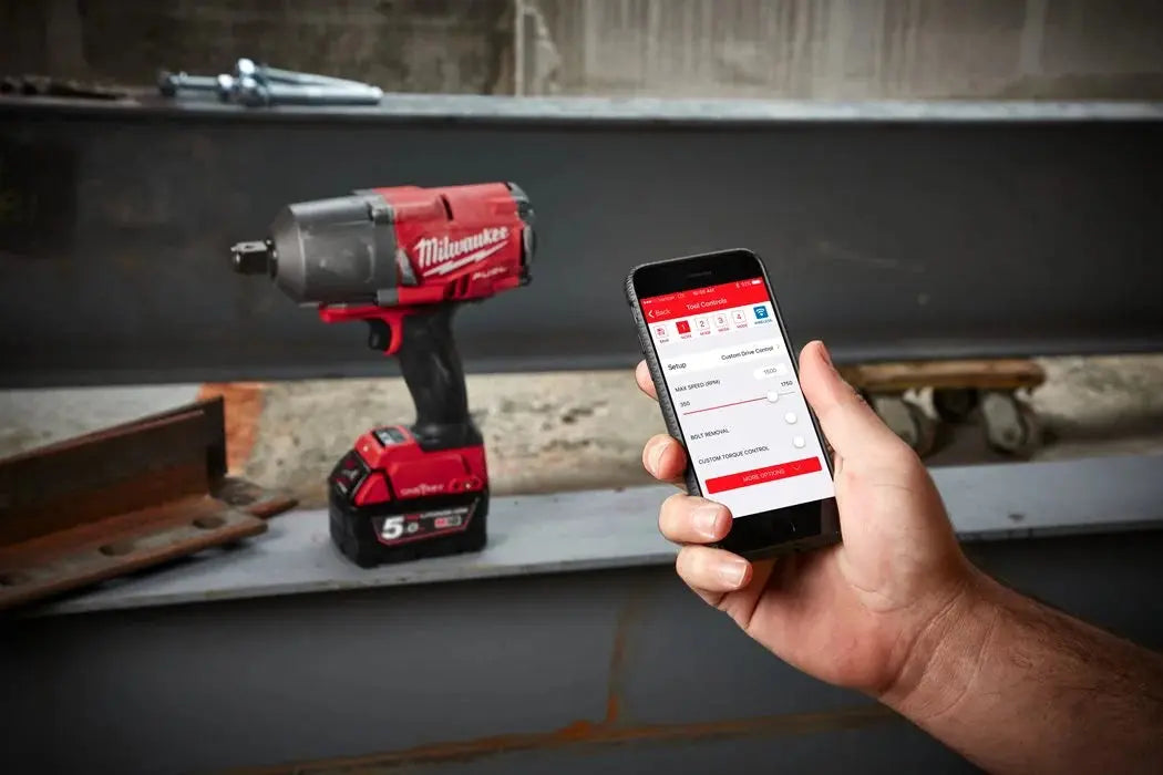 M18 FUEL™ ONE-KEY™ ¾″ MUTTERTREKKER MED FRIKSJONSRING Milwaukee