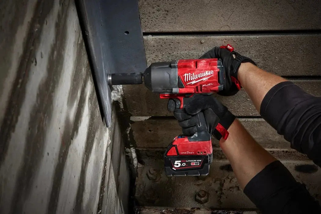 M18 FUEL™ ONE-KEY™ ¾″ MUTTERTREKKER MED FRIKSJONSRING Milwaukee