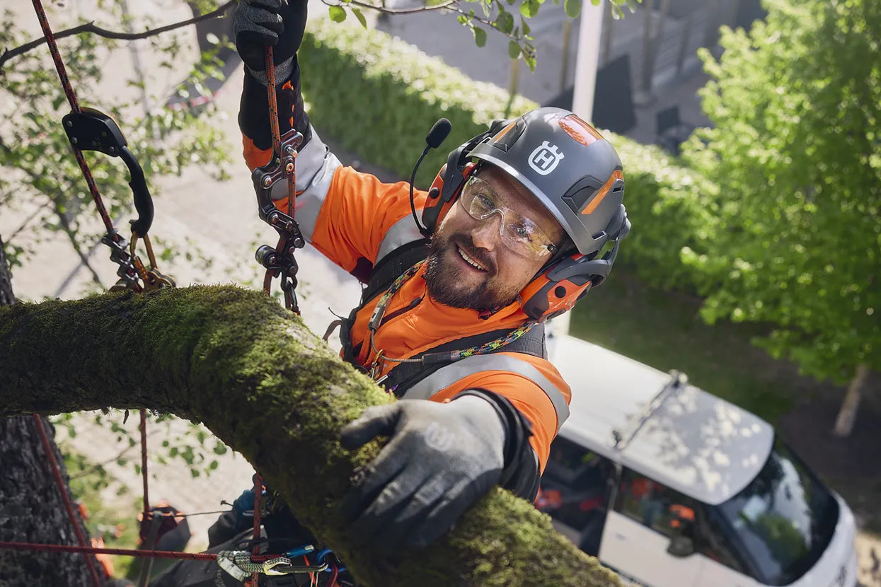 Vernehjelm, Arborist, Spire Vent