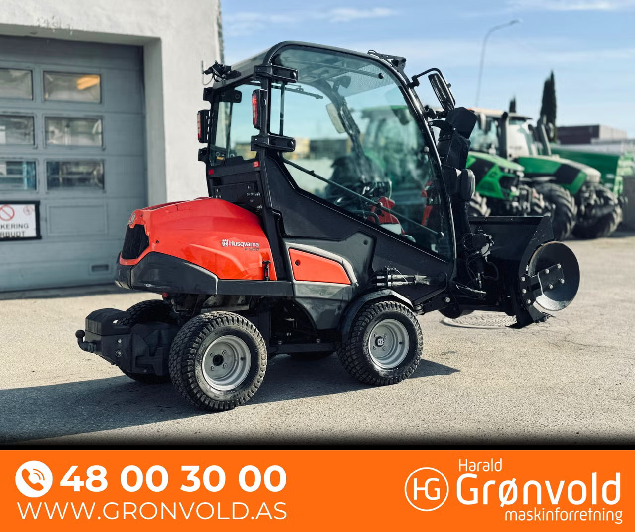 HUSQVARNA P525DX MED HYTTE/SNØFRESER/KLIPPEAGGREGAT