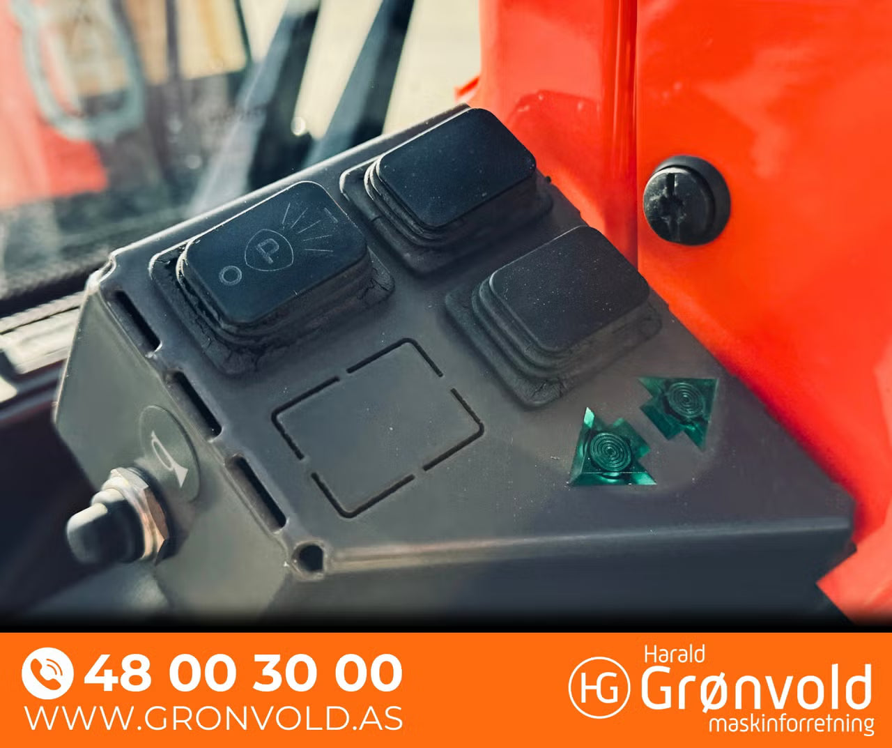 HUSQVARNA P525DX MED HYTTE/SNØFRESER/KLIPPEAGGREGAT